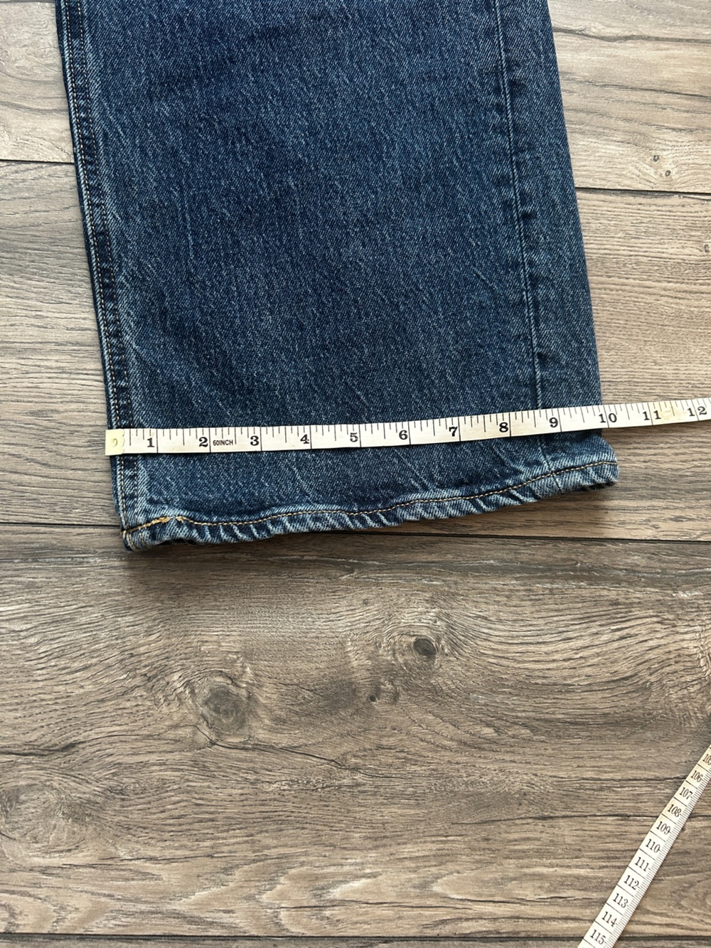 Old Navy women’s Classic High-Rise Wide Leg Jeans in Dark Blue - Picture 6 of 6